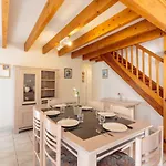 Nyaraló Brive 2 By Interhome
